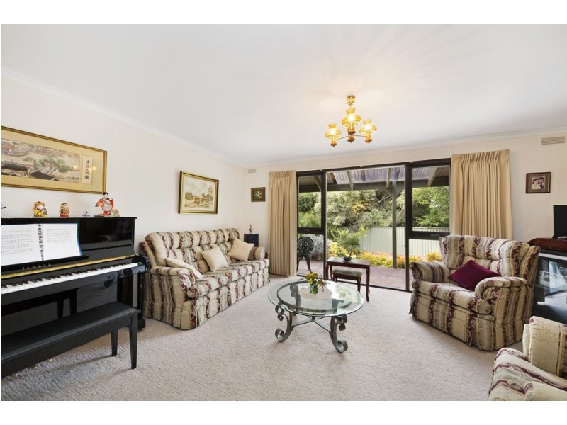 219 Shire Avenue, Mount Helen VIC 3350