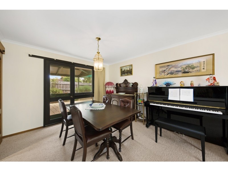 219 Shire Avenue, Mount Helen VIC 3350