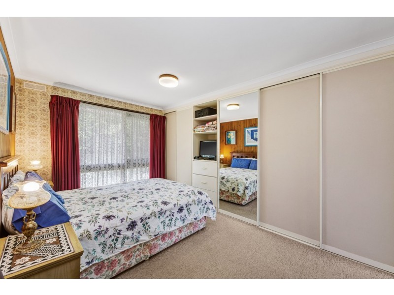 219 Shire Avenue, Mount Helen VIC 3350