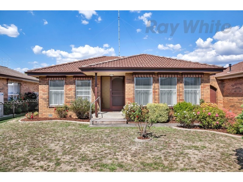 2/1048 Howitt Street, Wendouree VIC 3355