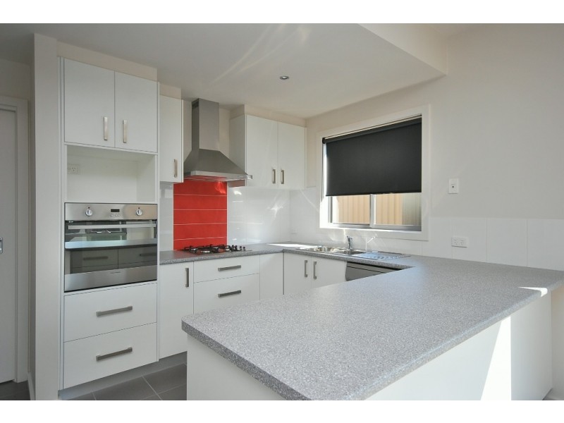 2/5 Brophy Street, Brown Hill VIC 3350