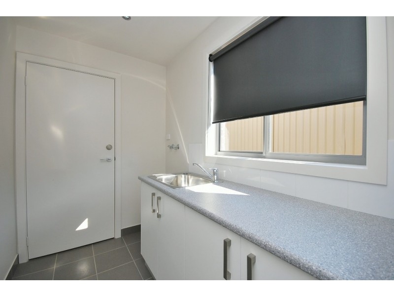 2/5 Brophy Street, Brown Hill VIC 3350