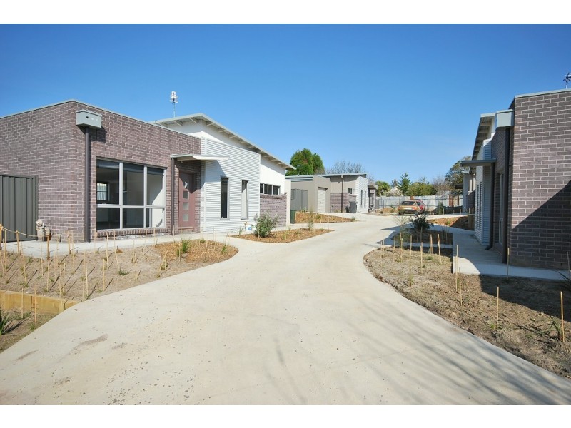 2/5 Brophy Street, Brown Hill VIC 3350