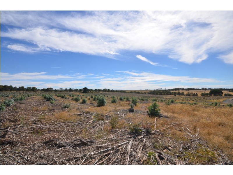 “McVeigh” Mount Mercer – Dereel Road, Dereel VIC 3352