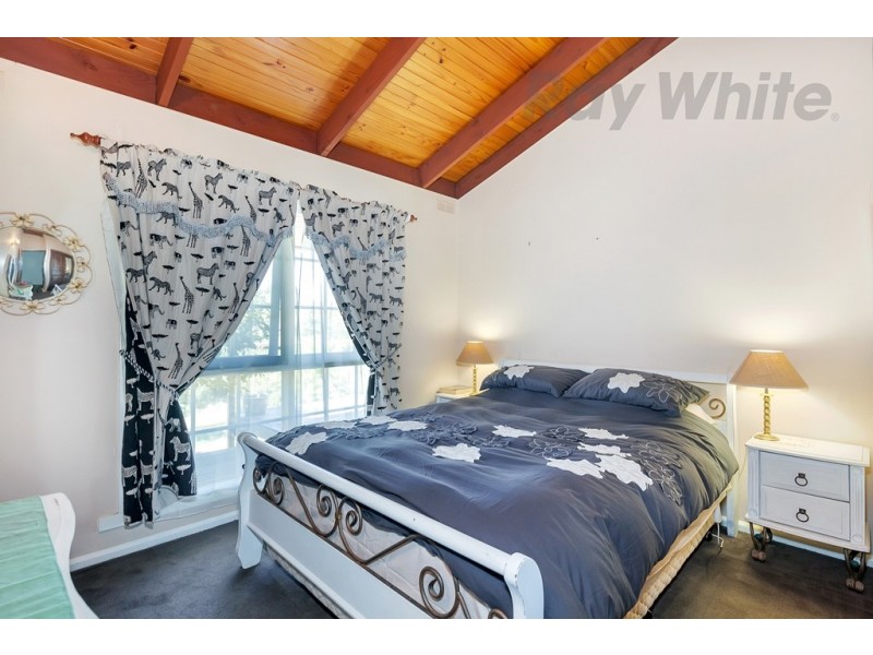 140 Argyle Road, Happy Valley VIC 3360