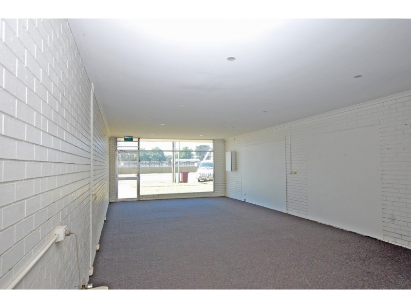 2/1101b Latrobe Street, Delacombe VIC 3356