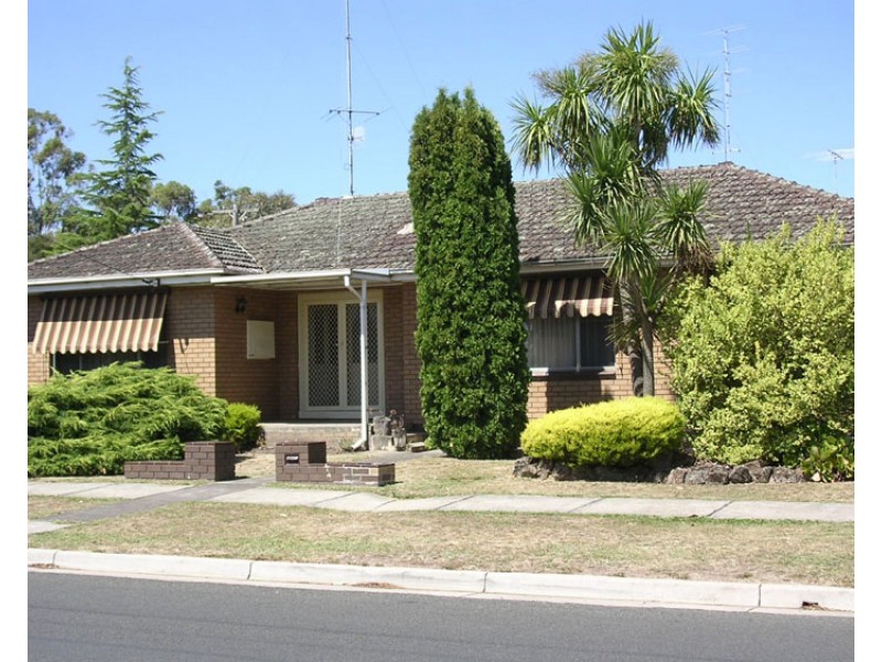 61 Whitelaw Avenue, Delacombe VIC 3356