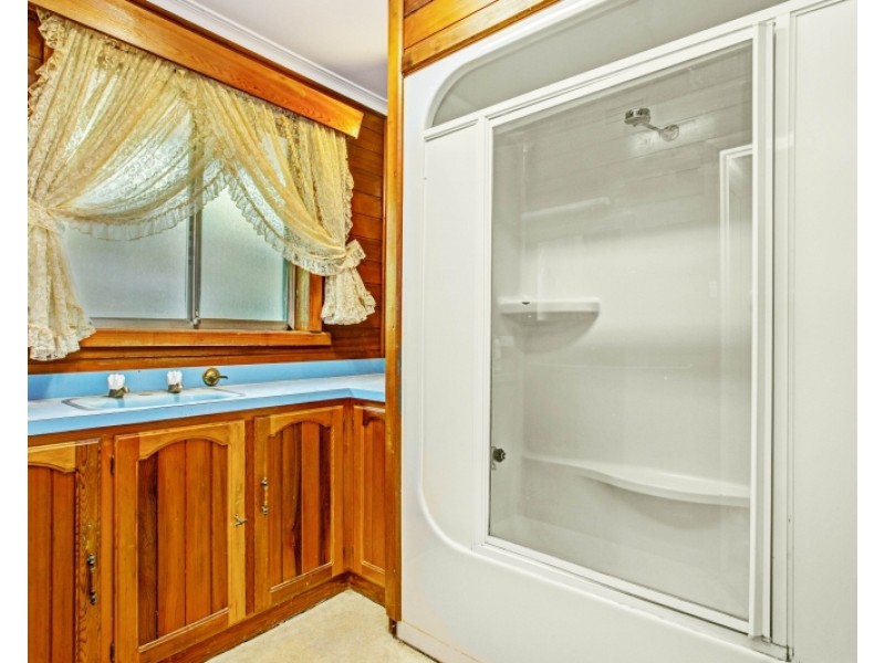 61 Whitelaw Avenue, Delacombe VIC 3356