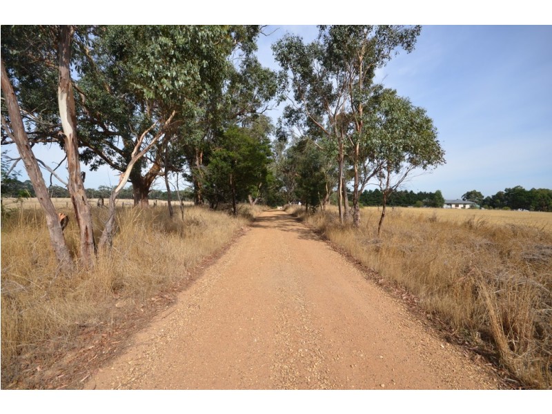 49 Harrisons Road, Dereel VIC 3352