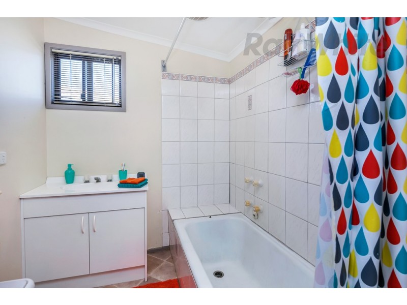 14 Bridge Street, Sebastopol VIC 3356