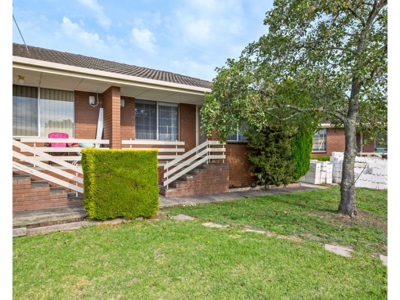 2/8 Aquila Court, Ballarat North VIC 3350