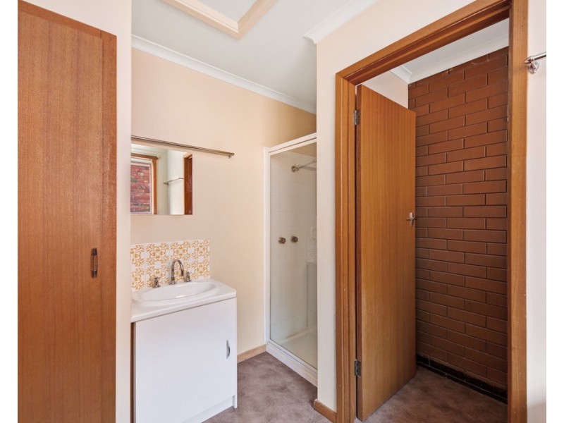 2/8 Aquila Court, Ballarat North VIC 3350