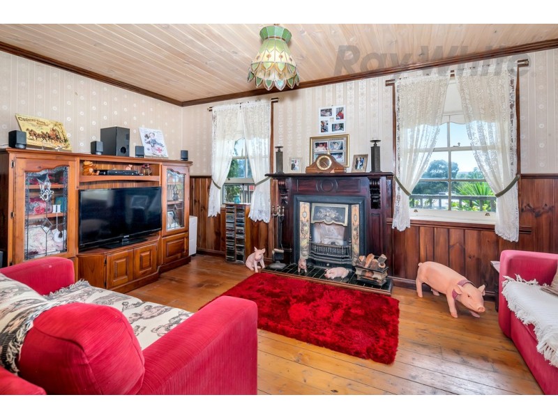 1-3 Stanbury Avenue, Canadian VIC 3350