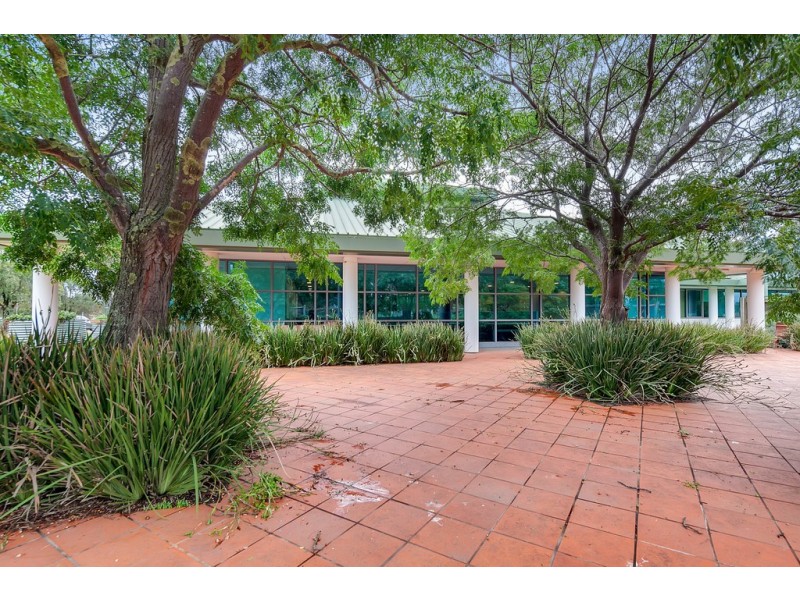 2/7 Learmonth Road, Wendouree VIC 3355