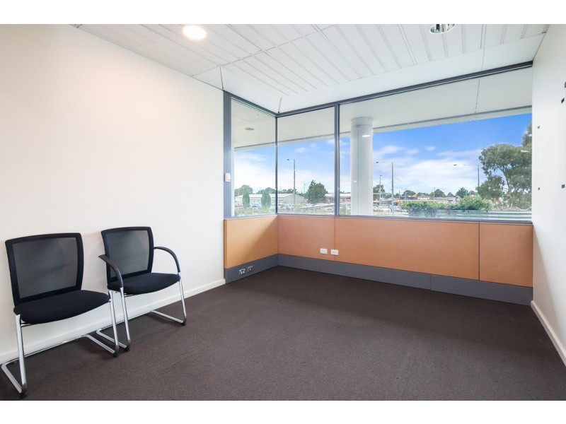 2/7 Learmonth Road, Wendouree VIC 3355