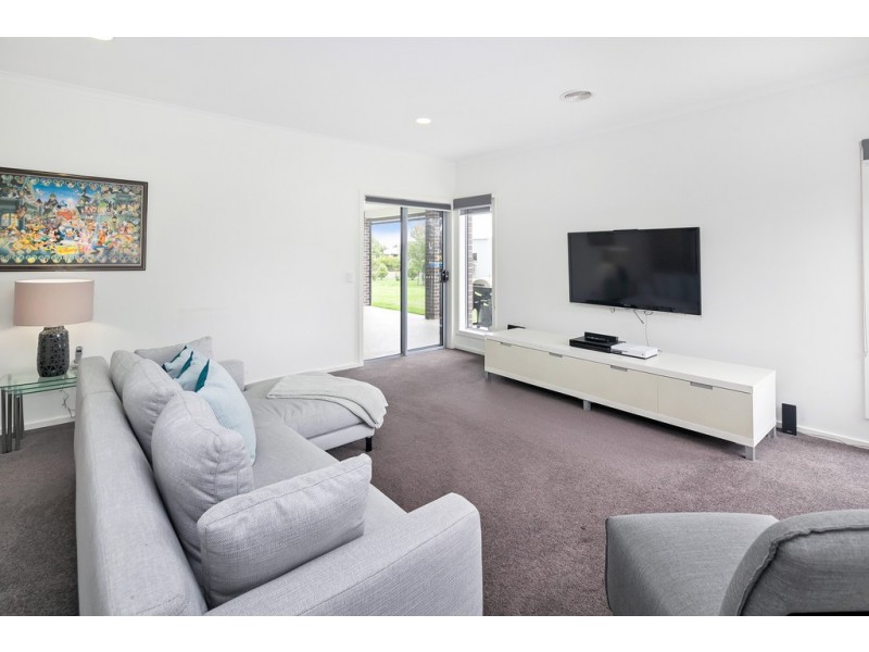 73 Ibis Gardens Court, Cardigan VIC 3352