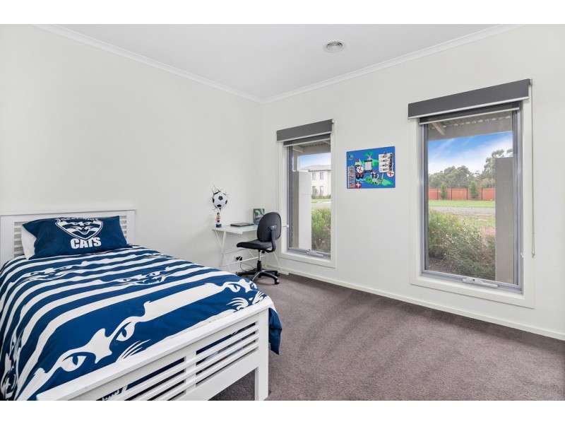 73 Ibis Gardens Court, Cardigan VIC 3352