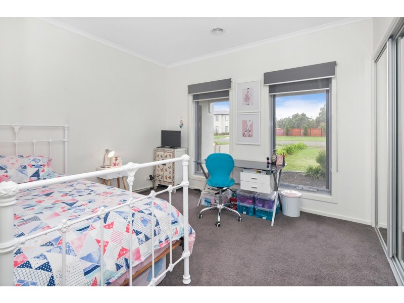 73 Ibis Gardens Court, Cardigan VIC 3352