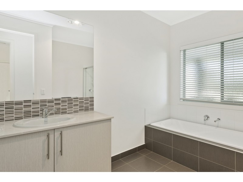 73 Ibis Gardens Court, Cardigan VIC 3352