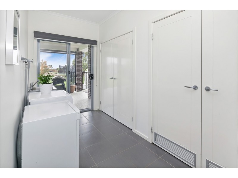 73 Ibis Gardens Court, Cardigan VIC 3352