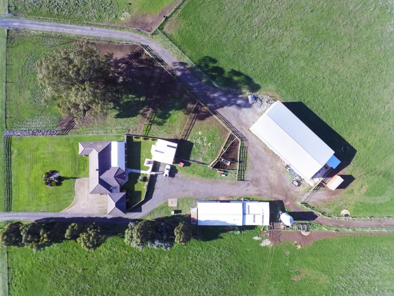 190 Black Swamp Road, Bungaree VIC 3352