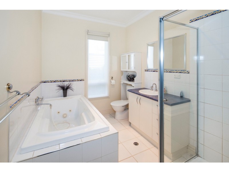 18 Queen Street, Ballarat East VIC 3350