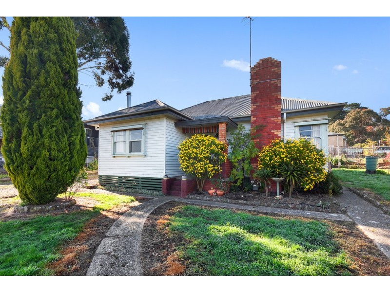 34 Rogers St, Creswick VIC 3363