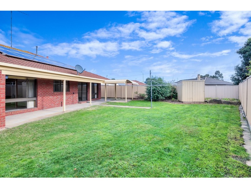 66 Langstaffe Drive, Wendouree VIC 3355