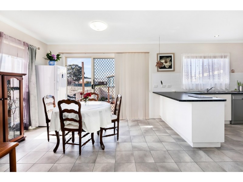 5 Queen St, Carisbrook VIC 3464