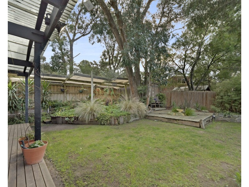10 Hale Avenue, Mount Clear VIC 3350
