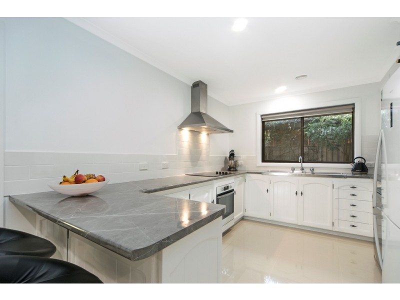 86 Grandview Grove, Wendouree VIC 3355