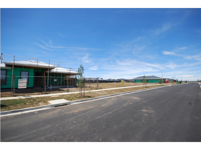 40 (Lot 121) Continuance Way, Delacombe VIC 3356
