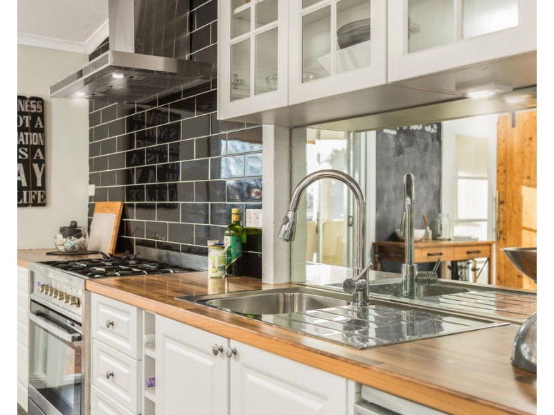 411 Nicholson Street, Black Hill VIC 3350