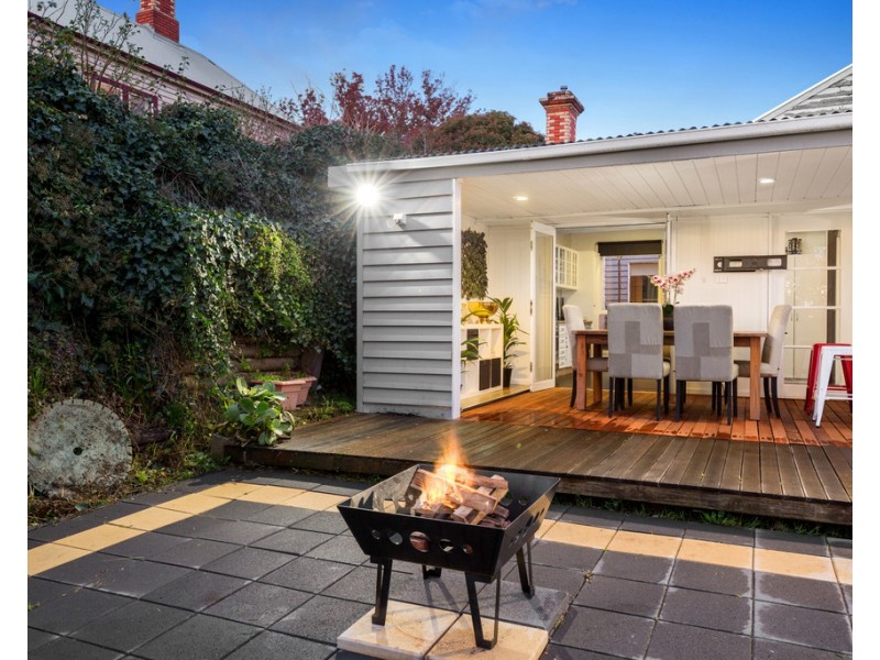 411 Nicholson Street, Black Hill VIC 3350
