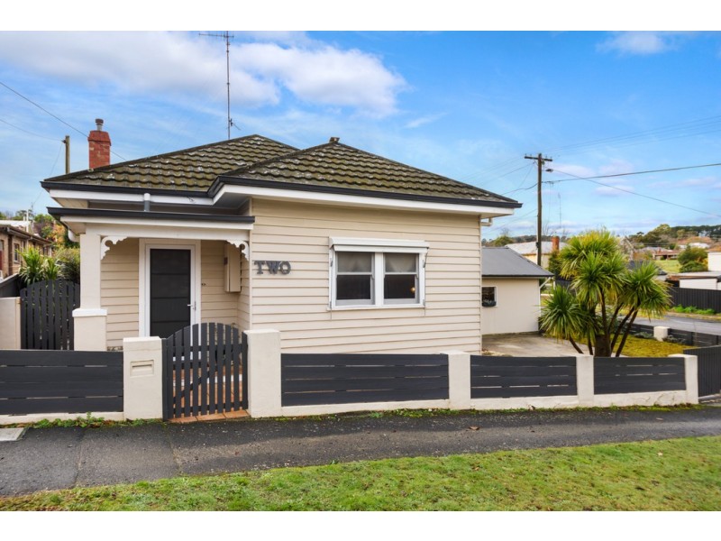 2 Macarthur Street, Soldiers Hill VIC 3350