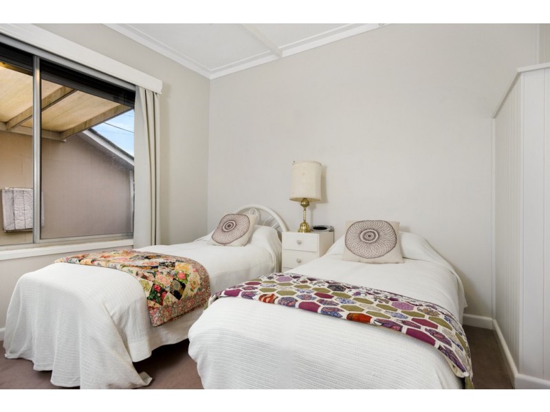 2 Macarthur Street, Soldiers Hill VIC 3350