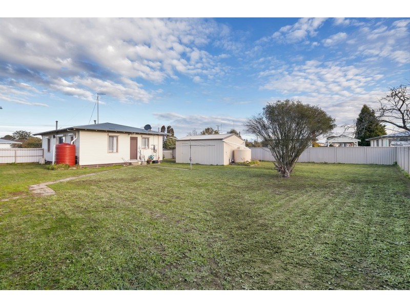 5 Violet Grove, Wendouree VIC 3355