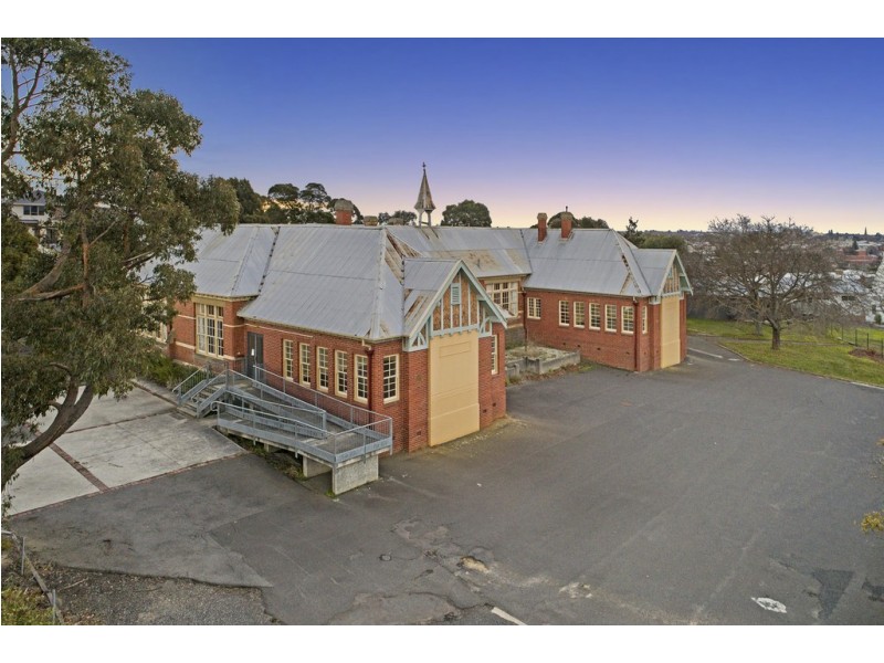 120 English Street, Golden Point VIC 3350