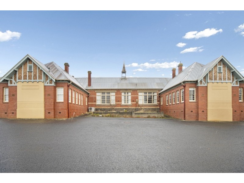 120 English Street, Golden Point VIC 3350