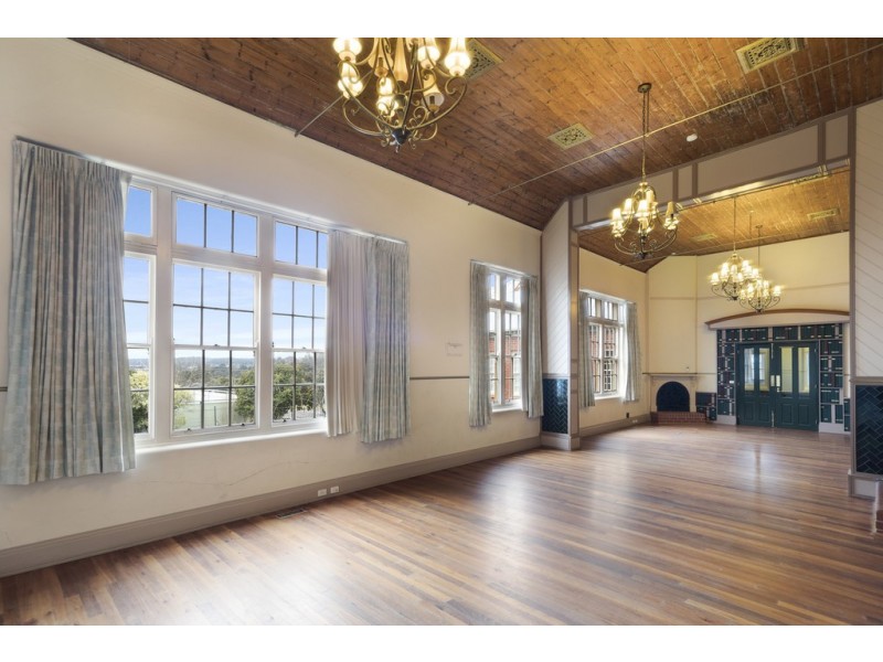 120 English Street, Golden Point VIC 3350