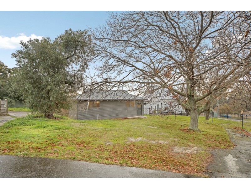 120 English Street, Golden Point VIC 3350