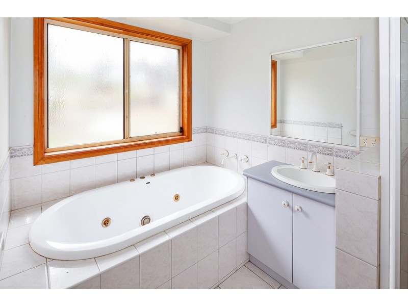 16-30 South Imperial Mine Road, Buninyong VIC 3357