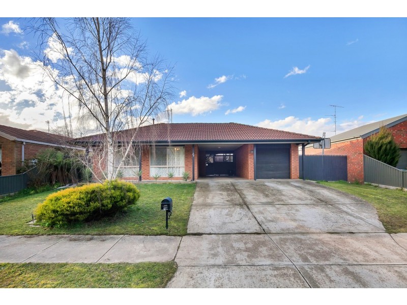 29 Hume Crescent, Alfredton VIC 3350