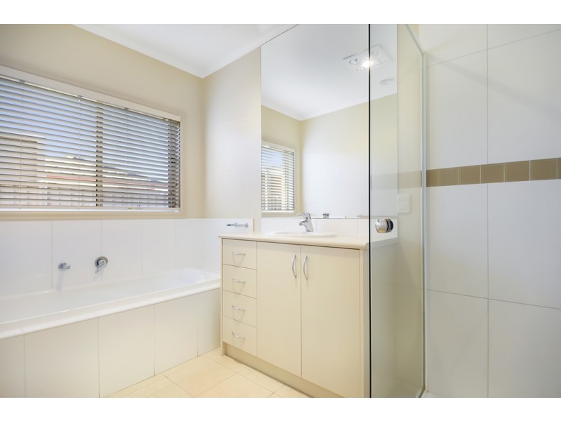 4 Darlington Street, Alfredton VIC 3350