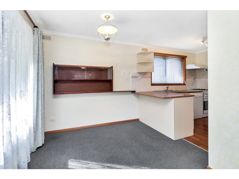 11 McNulty Drive, Wendouree VIC 3355