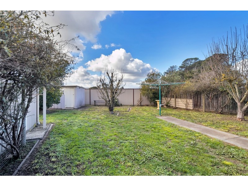 11 McNulty Drive, Wendouree VIC 3355