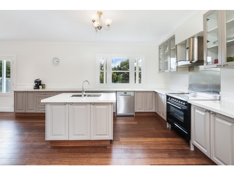1172 Yendon-Egerton Rd, Mount Egerton VIC 3352
