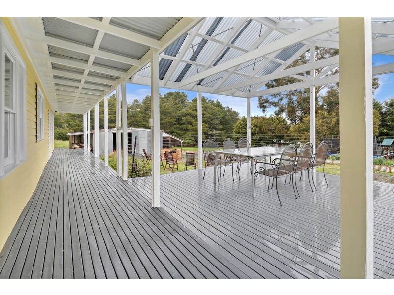 1172 Yendon-Egerton Rd, Mount Egerton VIC 3352