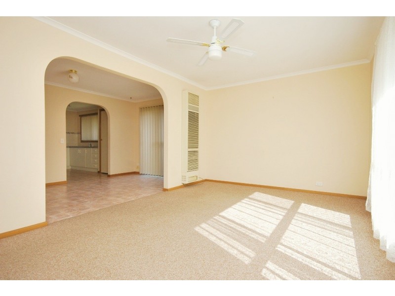 2/272 Albert Street, Sebastopol VIC 3356