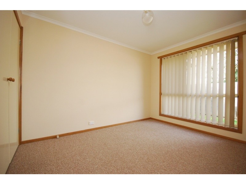 2/272 Albert Street, Sebastopol VIC 3356